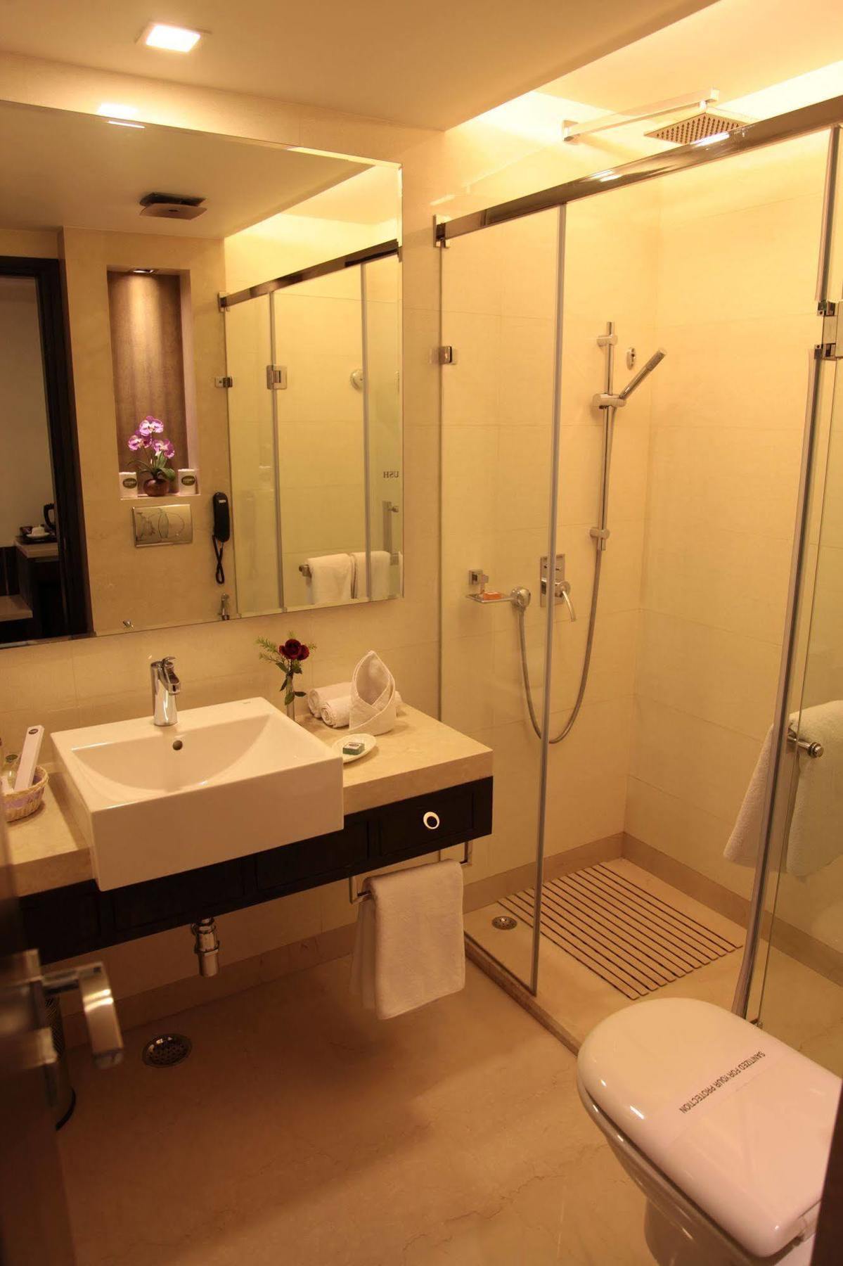 Hotel Florence Új-Delhi Kültér fotó